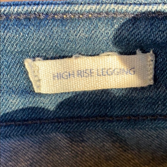 High Waisted Levi’s - Picture 4 of 5